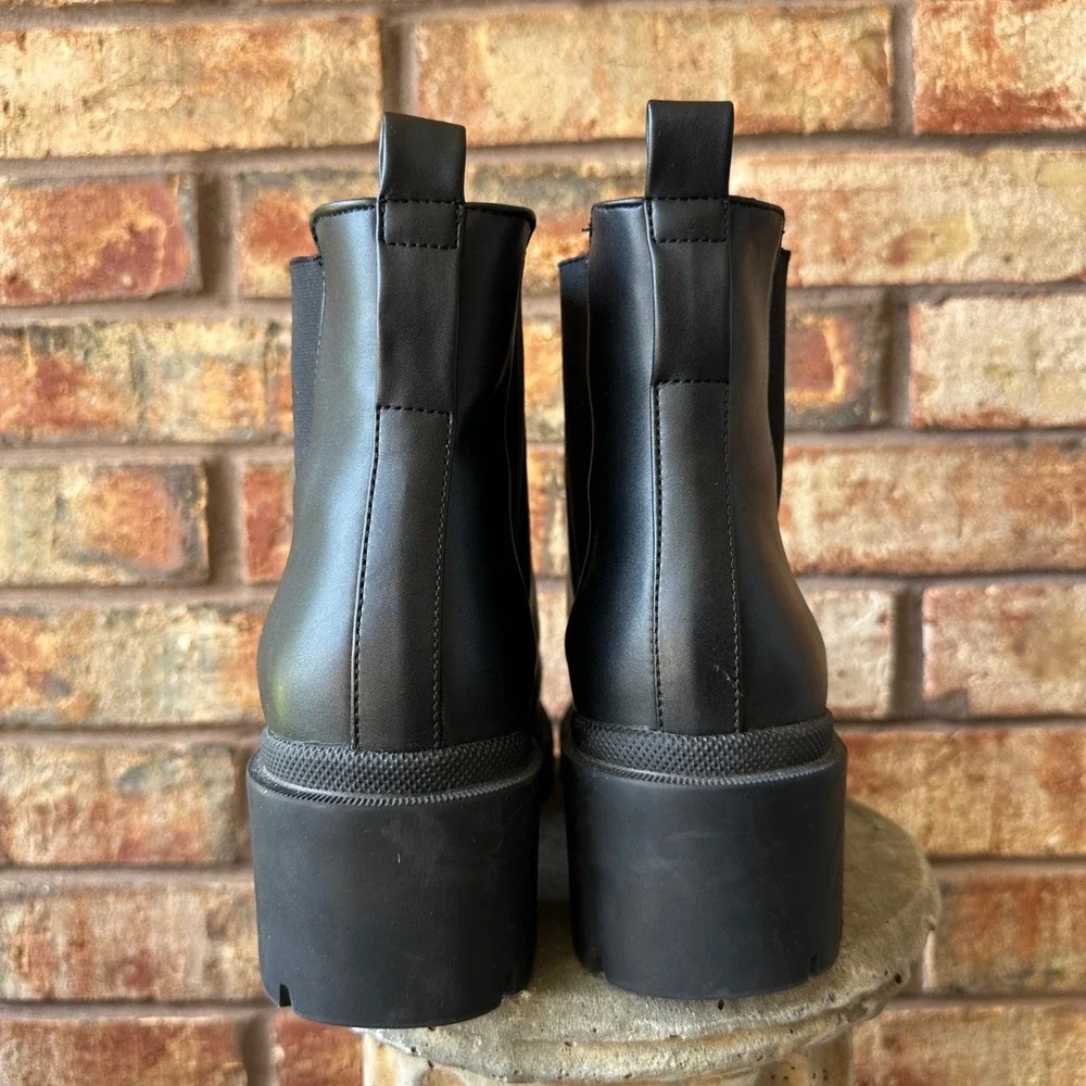 Steve Madden Amulet Black Lug Sole Platform Chelsea Boots Womens 10M